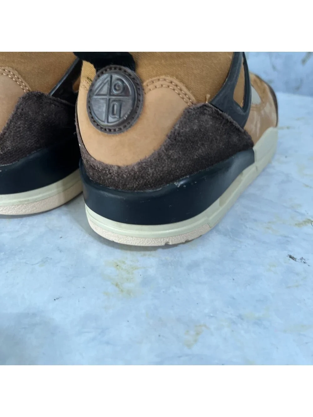 Jordan black accent
